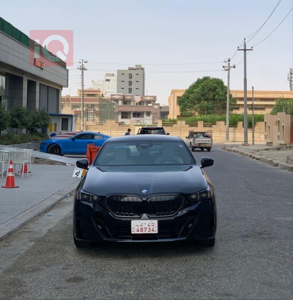 بی ئێم دەبڵیو سیریەس 5